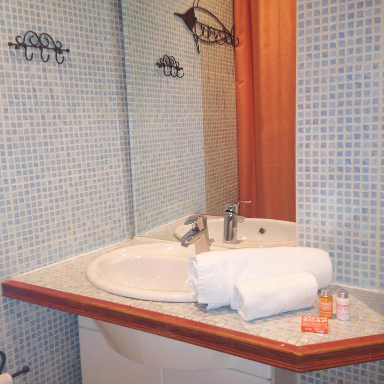 Modern Apartment 2 Bedrooms Quiet Terrace In A Palm Beach Area, 30 Meters From Seaside Cannes Exterior foto